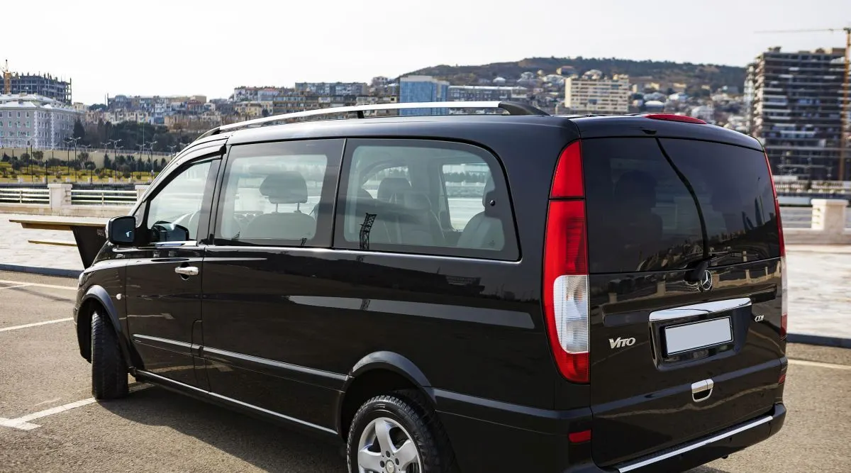 Limo Service Golden Glades to Fort Lauderdale Airport